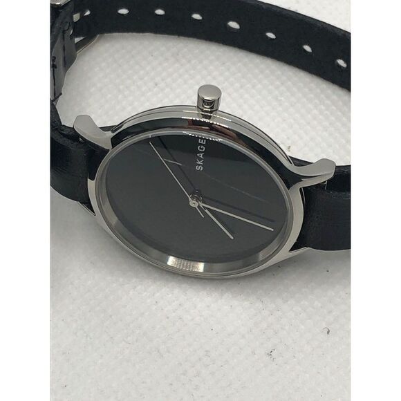 Skagen SKW2673 Women's Black Leather Analog Black Dial Quartz Wrist Watch OL131 - Picture 5 of 8